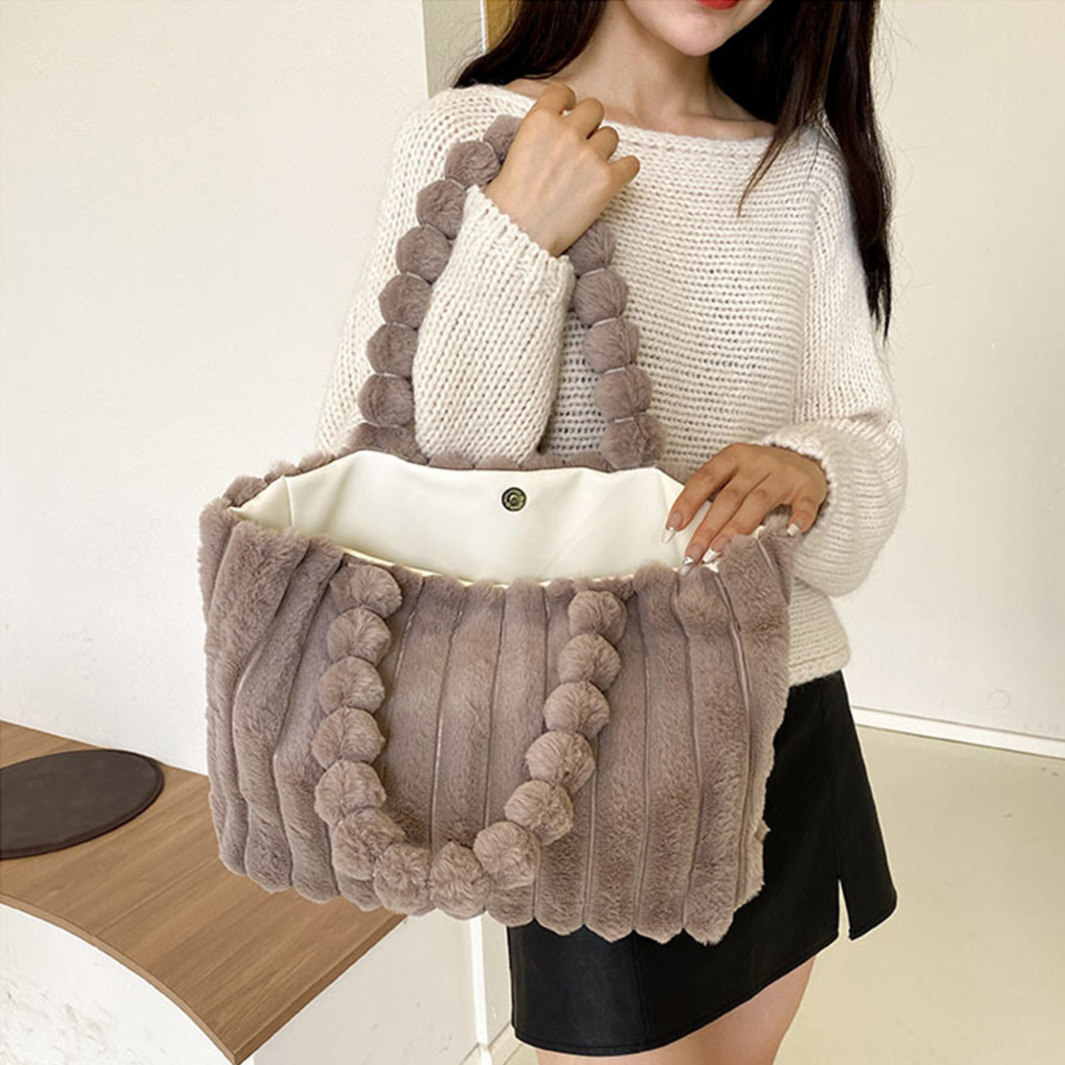 Elira Stockholm™ | Pluche Soft Cloudpuff Väska