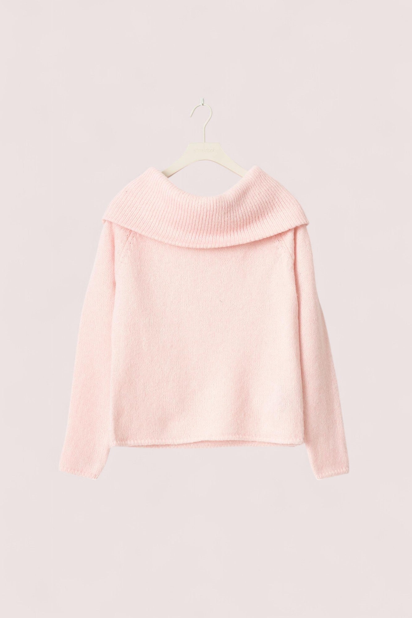 Elira Stockholm™ |  Conform Off-Shoulder Tröja