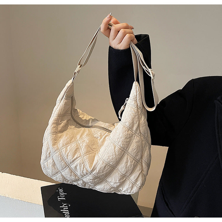 Elira Stockholm™ | Puffy Axelväska