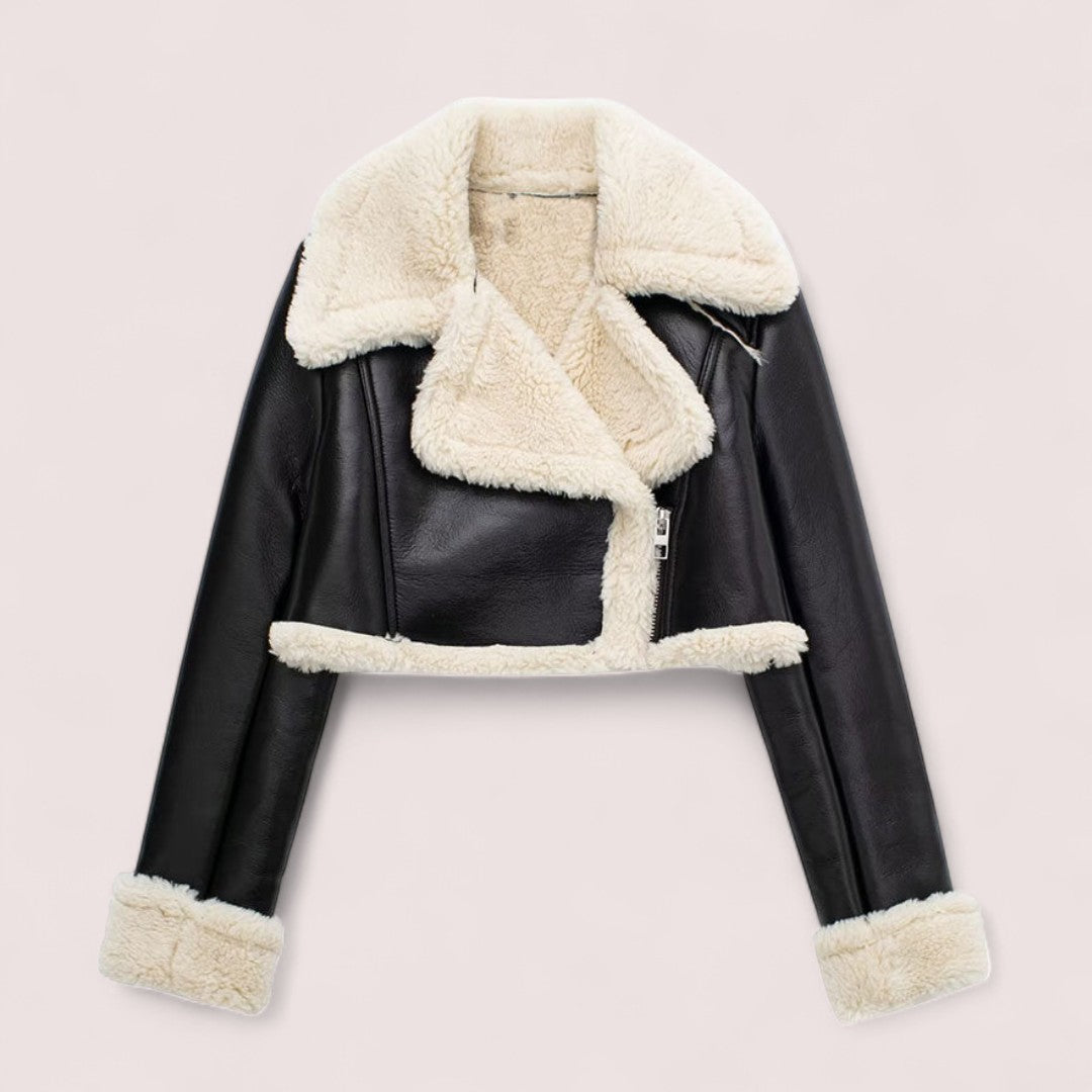 Elira Stockholm™ |  Kort Shearlingjacka