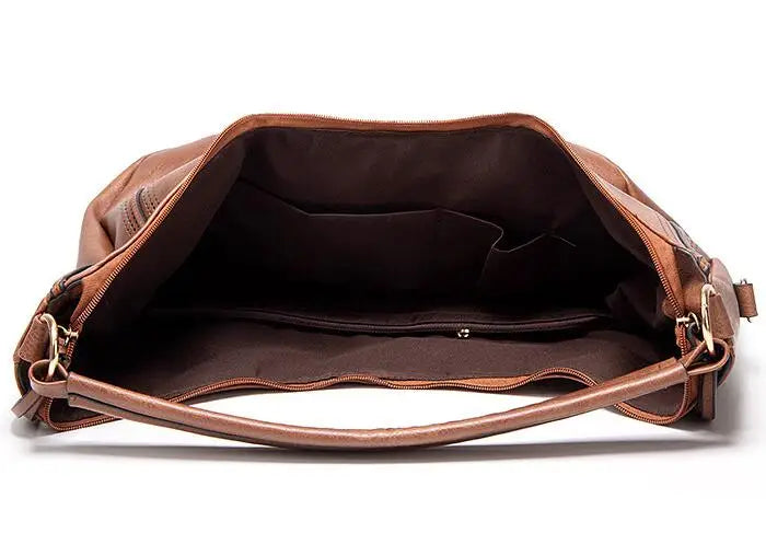 Elira Stockholm™ | Klassiskt Axelfodral