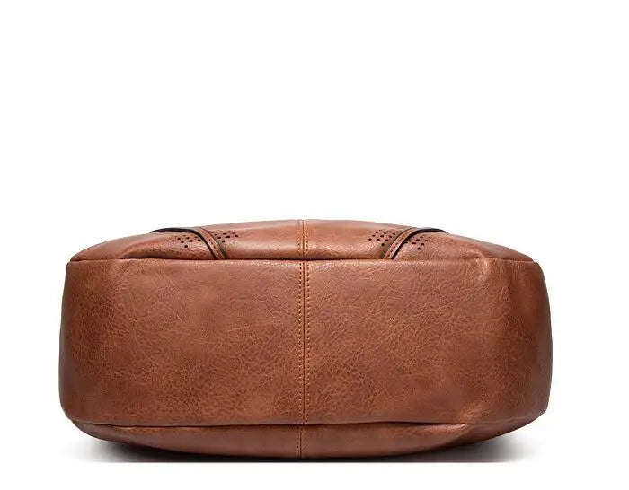 Elira Stockholm™ | Klassiskt Axelfodral
